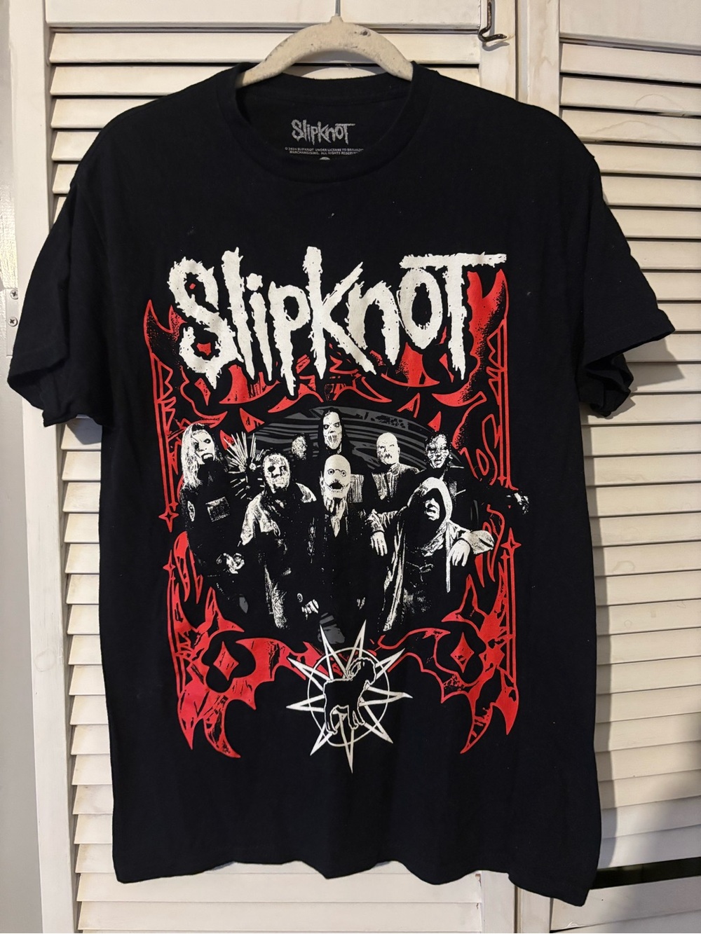 Official Slipknot Band Merch Graphic T-Shirt Black Red Back Spine Print
